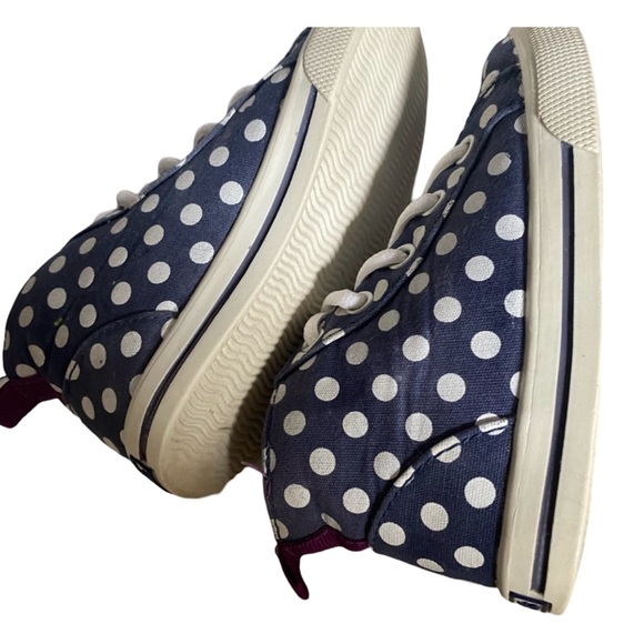 Carters Sneakers - Picture 4 of 6